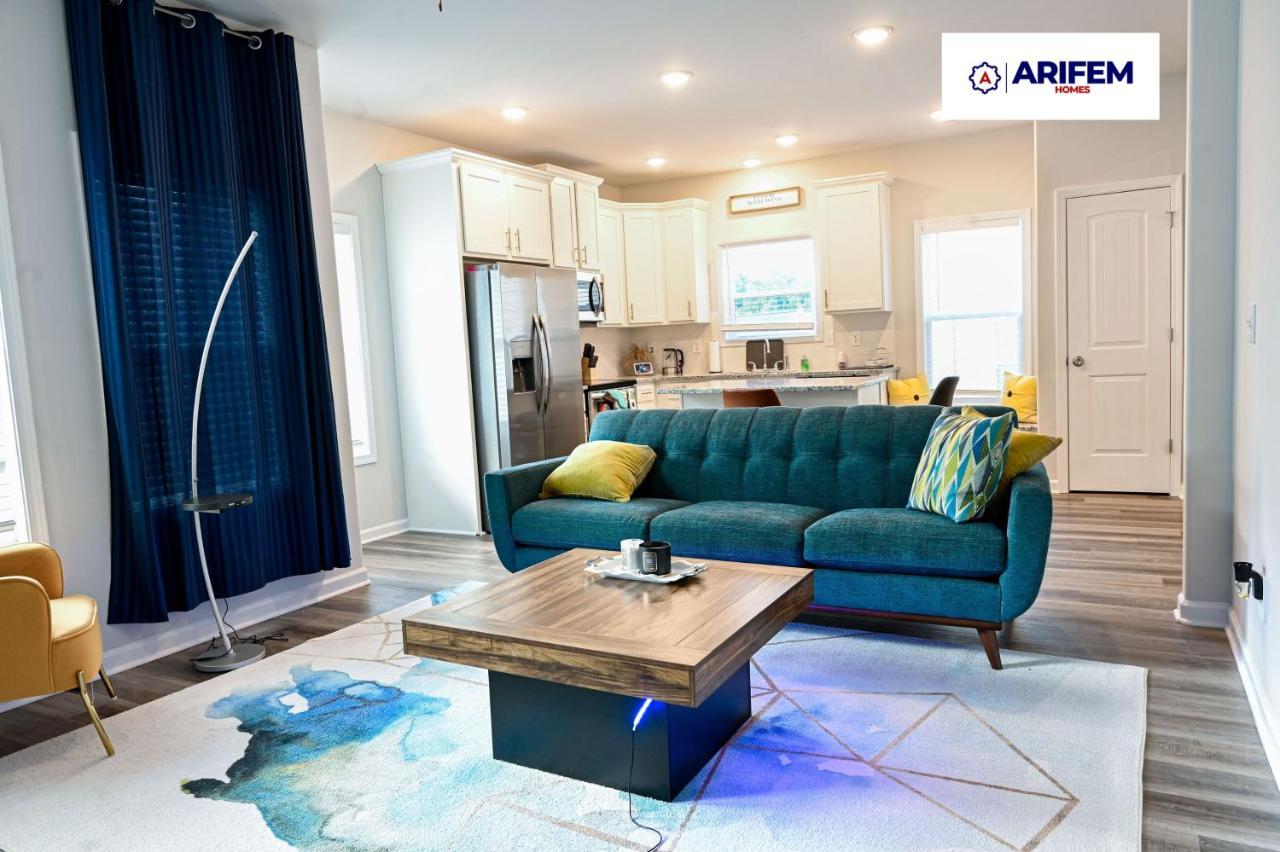 Homestay Spanking Newly Built Home! Arifem *
