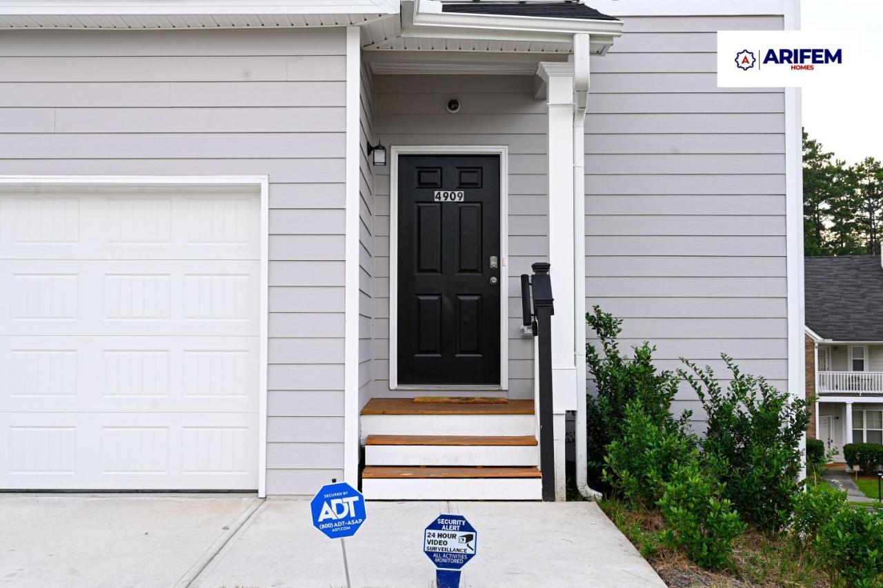 Spanking Newly Built Home! Arifem *