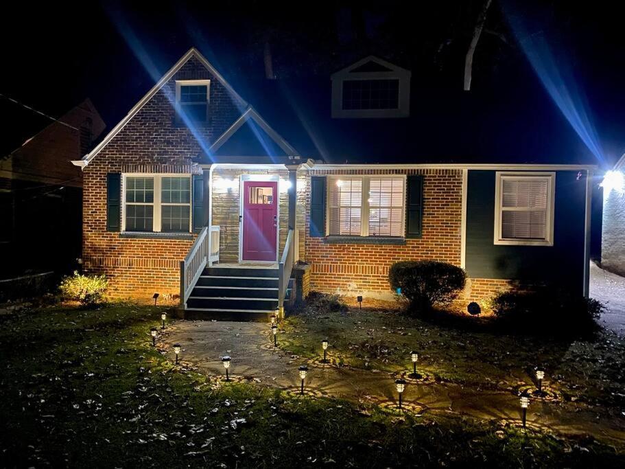 Modern 3bd W/private Hottub Holiday home Atlanta