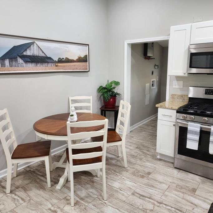 Stylish Near Airport Atlanta