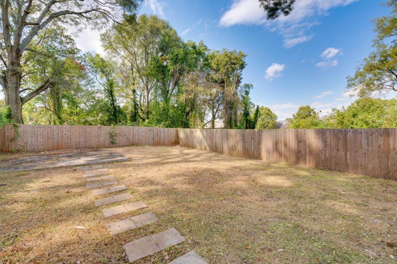 Family With Backyard About 2 Mi To Downtown Holiday home Atlanta