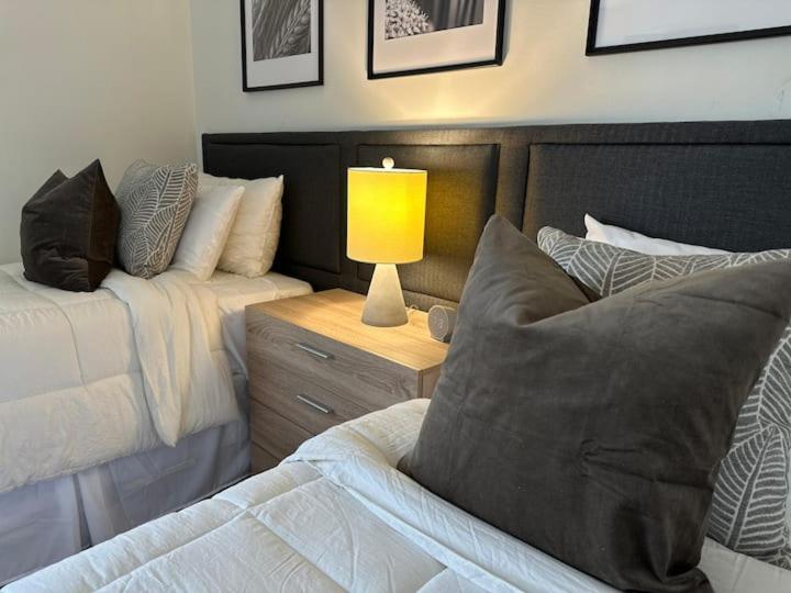 Vine - Duplex - 3 Mins From Gwcc & Mercedes- Benz Stadium Apartment