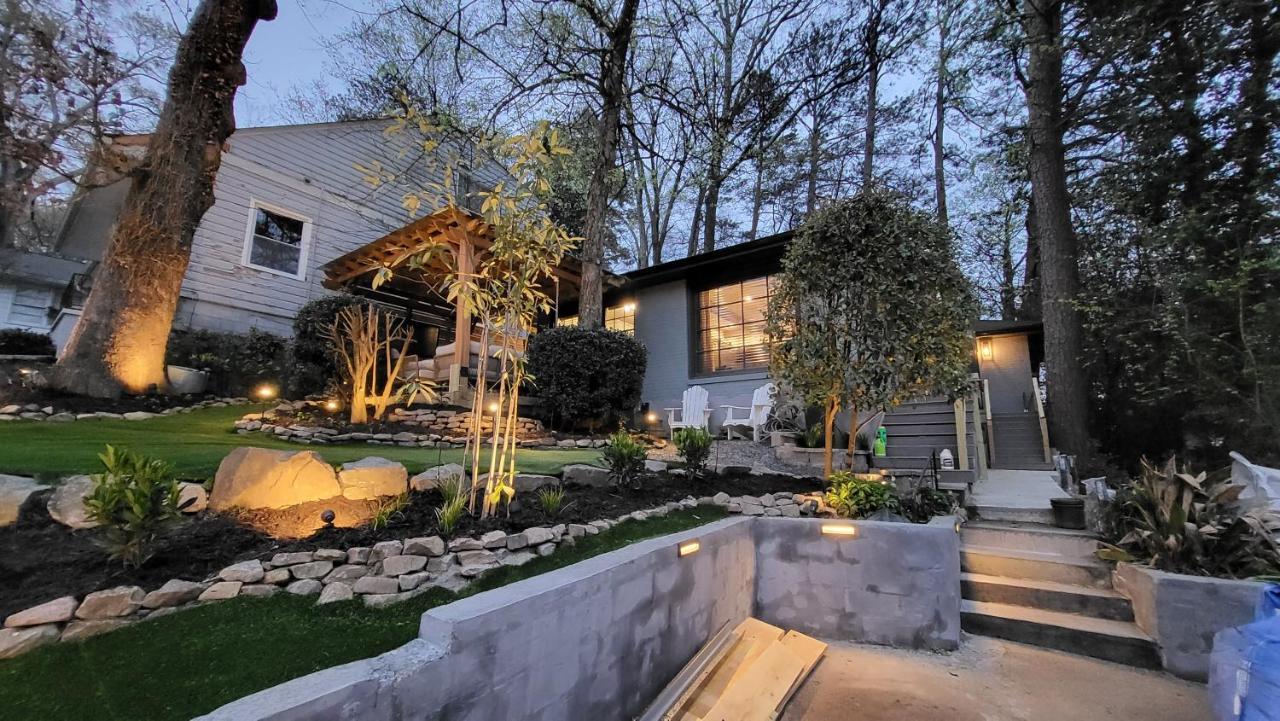 Pine - Luxe Near Everything Hot Tub Patio Holiday home
