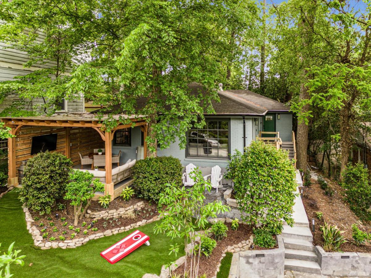 Pine - Luxe Near Everything Hot Tub Patio Holiday home