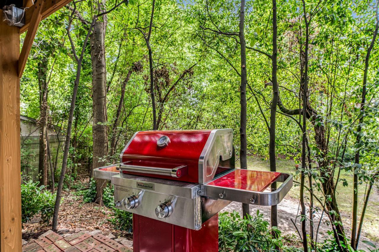 Pine - Luxe Near Everything Hot Tub Patio Holiday home *