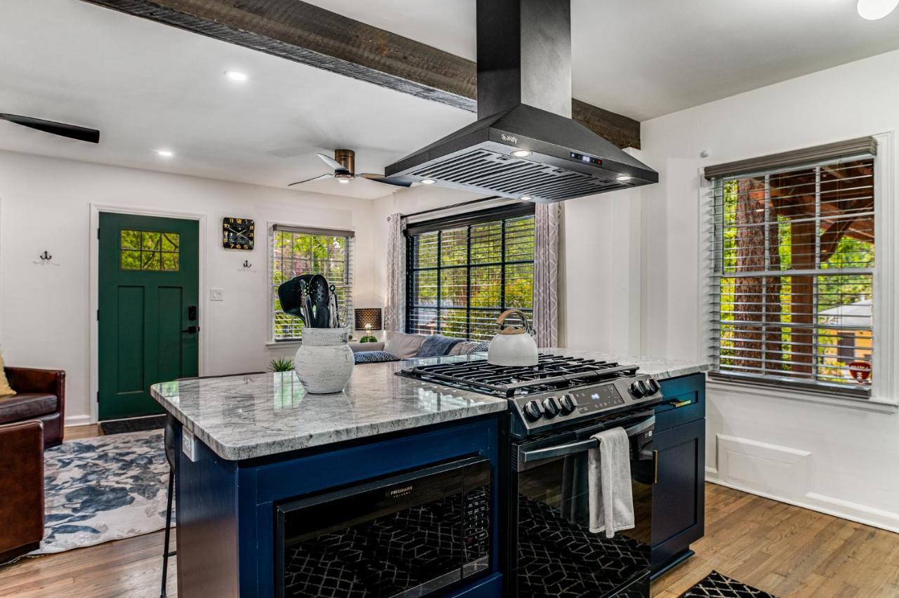 Pine - Luxe Near Everything Hot Tub Patio *
