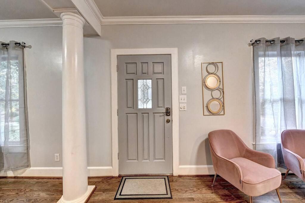 Centrally Located Lux - Sleeps 14 Holiday home Atlanta