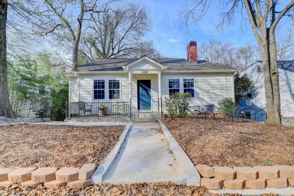 Gorgeous 5-bedroom In Midtown- Sleeps 15