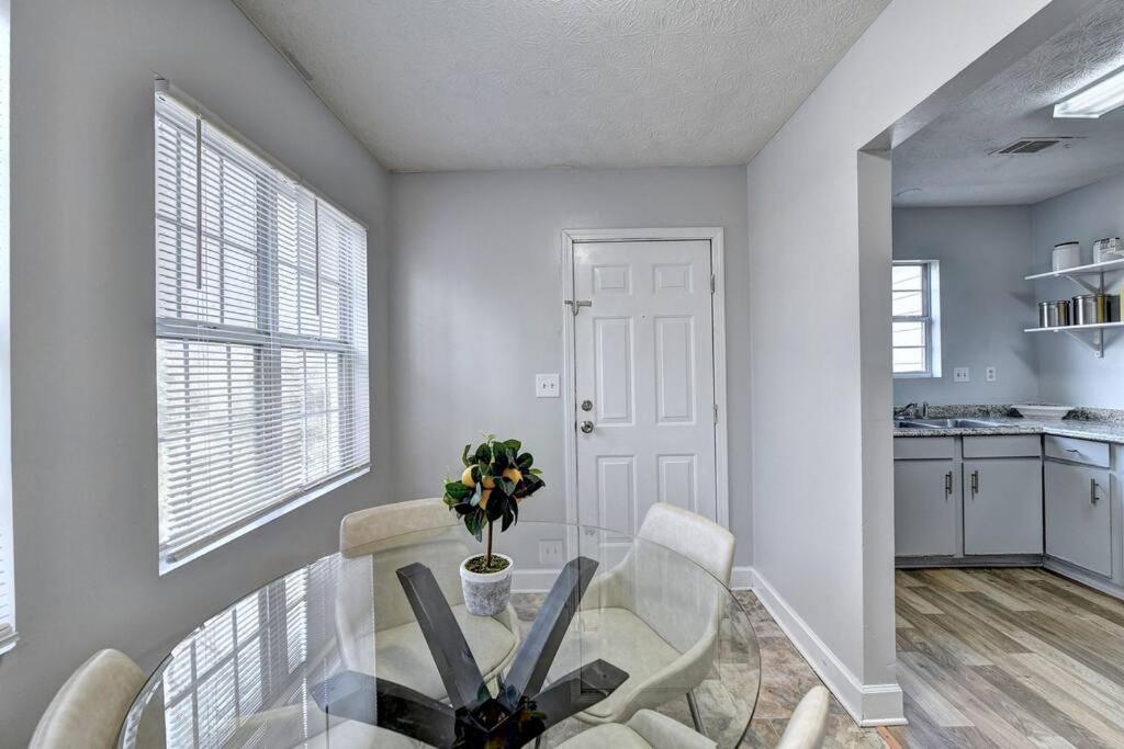 Gorgeous 5-bedroom In Midtown- Sleeps 15 Holiday home Atlanta