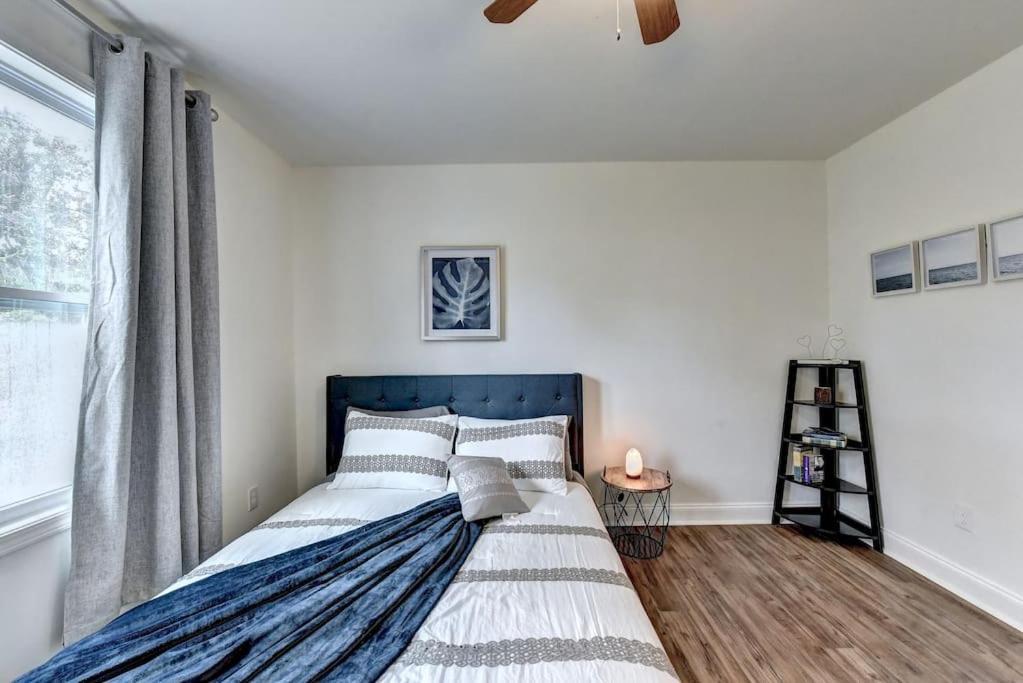 New In Midtown- Sleeps 11 For Rent In