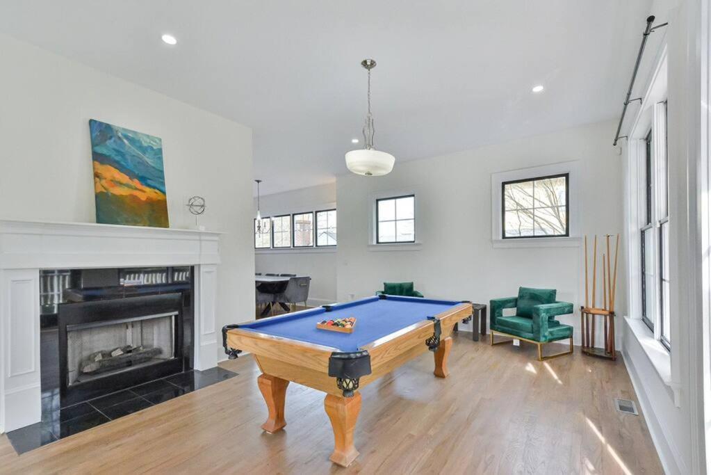 Modern Rooftop In Midtown Holiday home *
