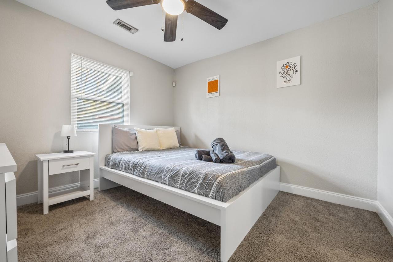 Cozy 2-bedroom Retreat W/wi-fi & Keurig Coffee Atlanta
