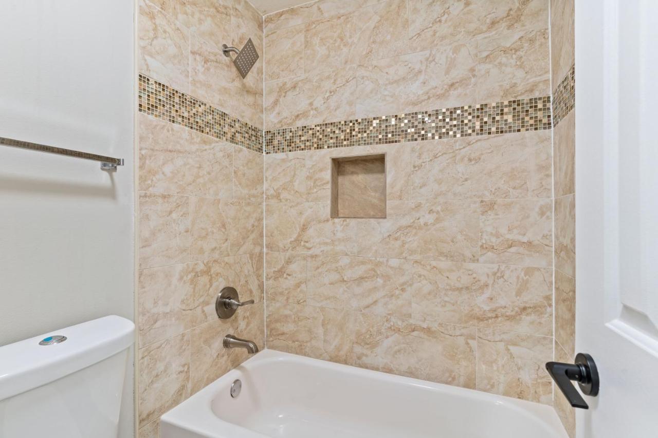 Rm2 - 1bdr 1bath Cozy Ensuite Shared * Atlanta