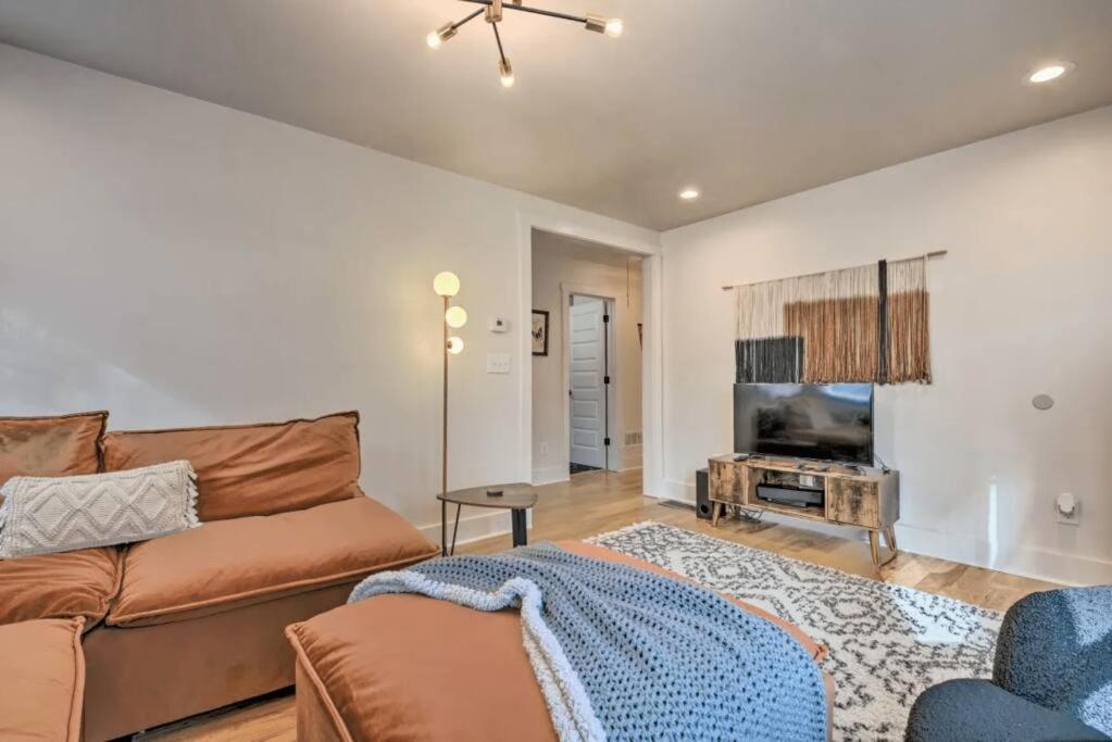 Opuluxe Hadlock Haven Atlanta