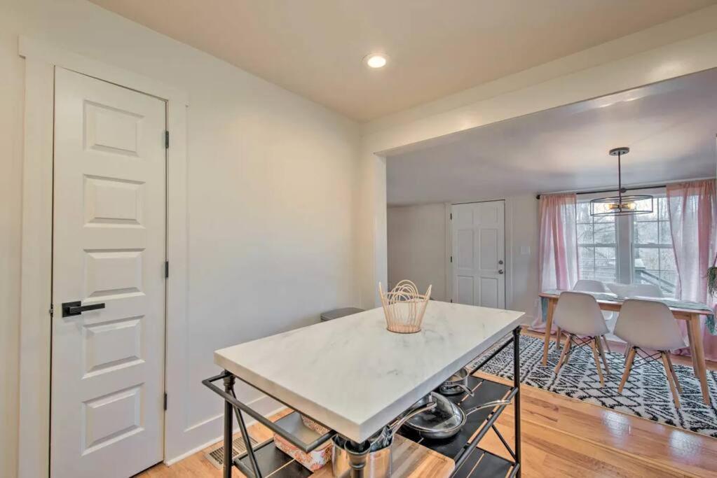 Apartment Opuluxe Hadlock Haven