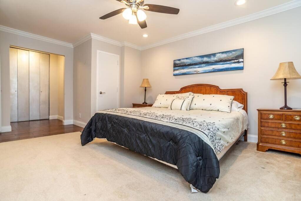 Downtown Onsite Parking King! 3br Lm 06 Units Holiday home