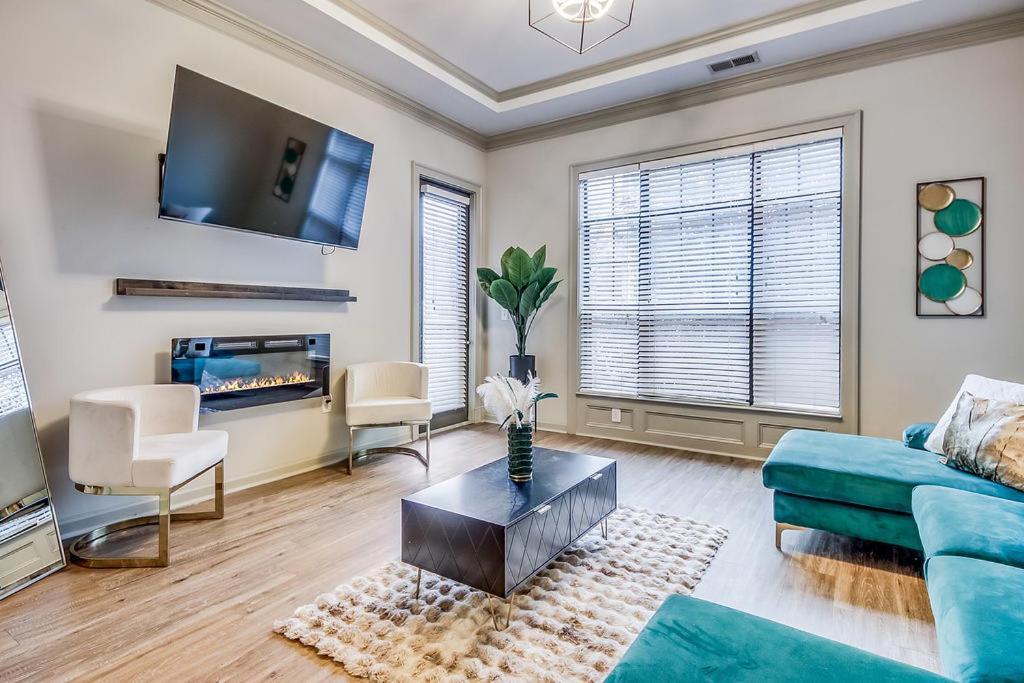 Apartment Modern Luxury Retreat!
