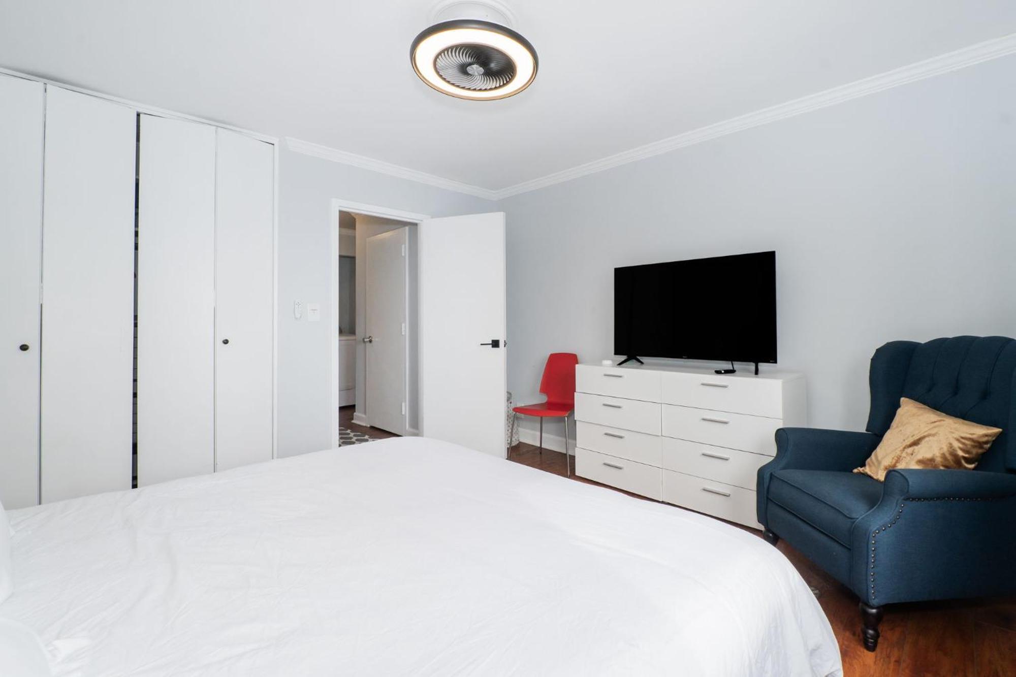 Apartment 21floor-renovated 2br,1bath King And Queen Bed And Parking Atlanta