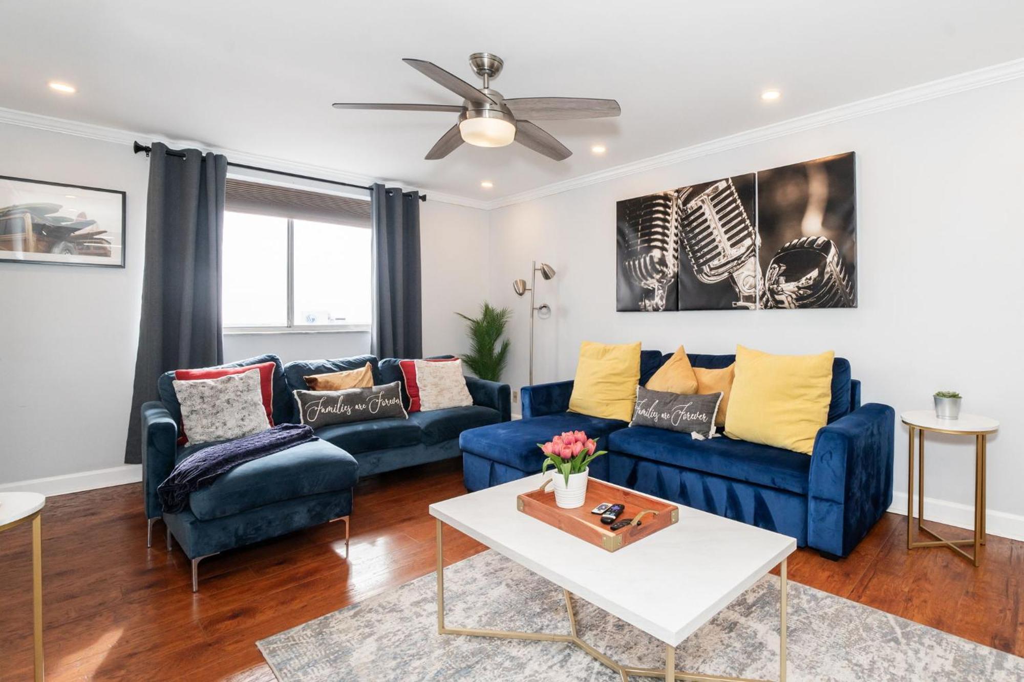 21floor-renovated 2br,1bath King And Queen Bed And Parking * Atlanta