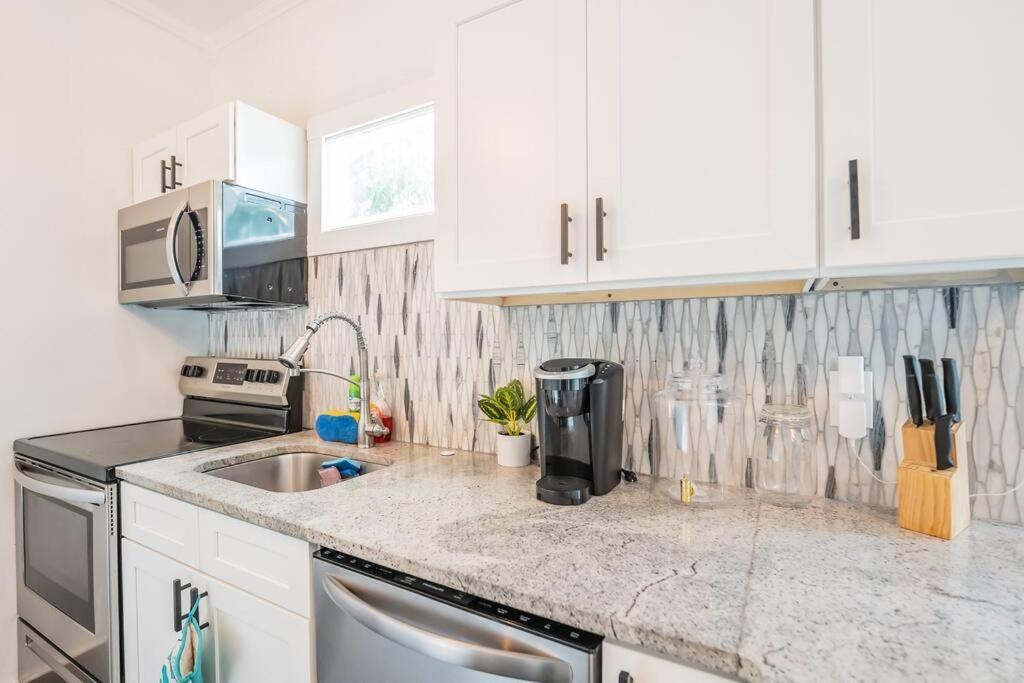 Humble 3 Miles Dt Holiday home *