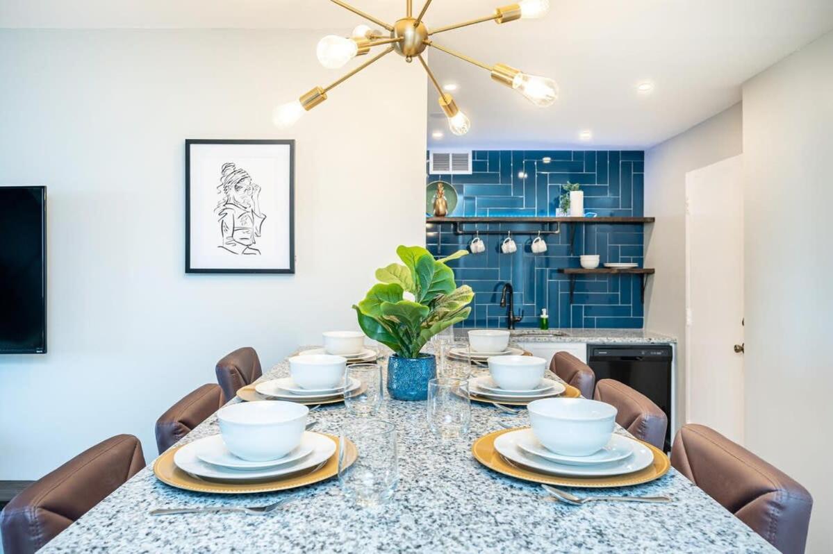 Holiday home Downtown! High Rise! Onsite Parking Lm1903