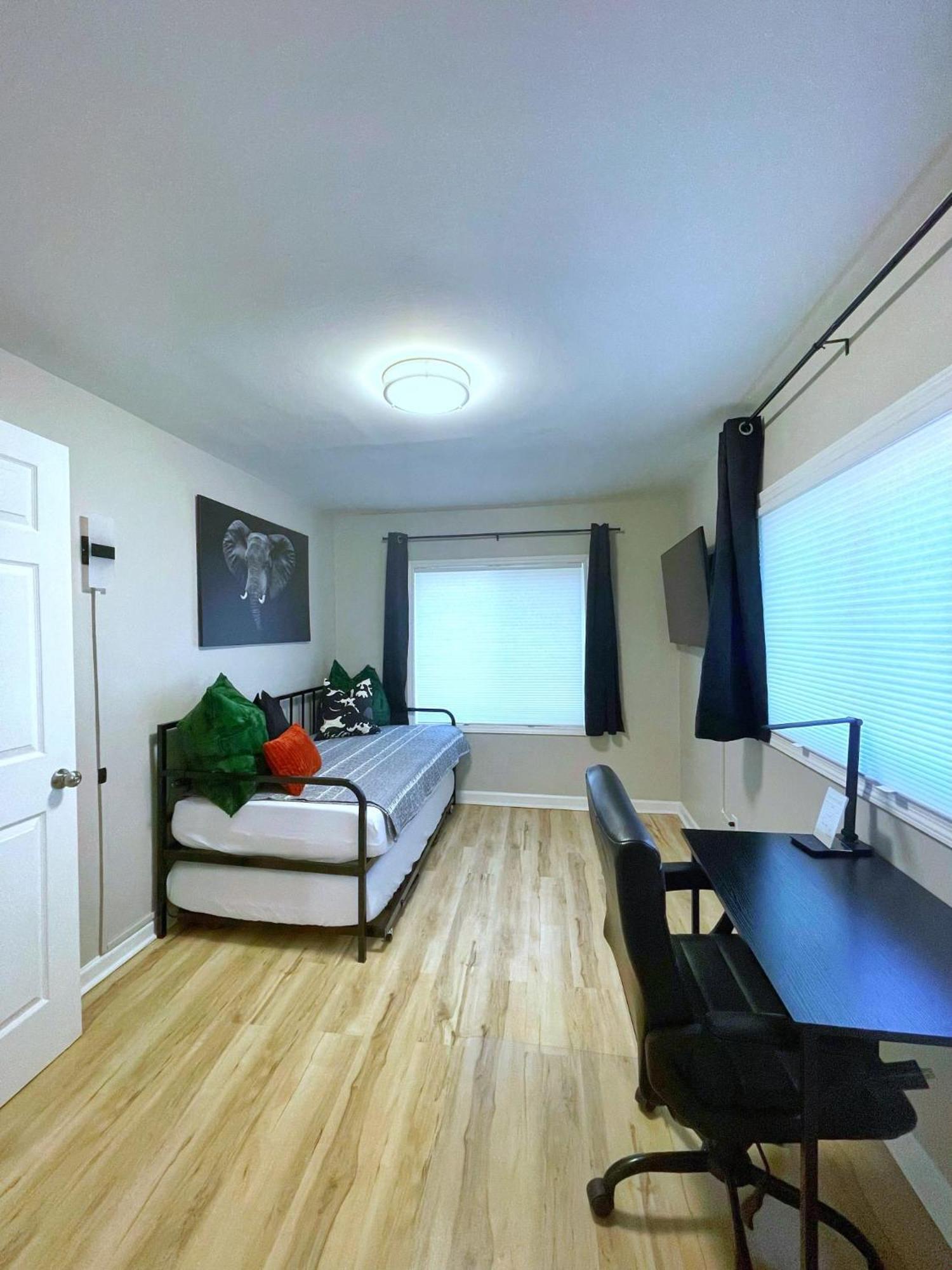 Apartment *new* The Cozy Haven, 5 Minutes To Atl Airport *
