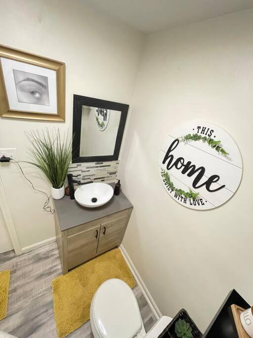 Holiday home Cozy 15 Min From Airport And Downtown
