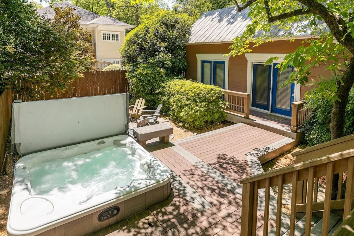 Holiday home 5br Historic Midtown Craftsman W Jacuzzi *