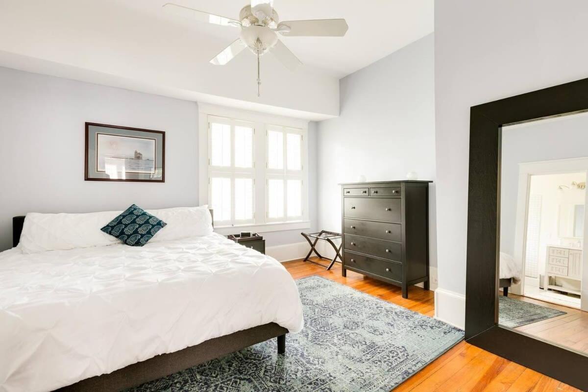 Holiday home 5br Historic Midtown Craftsman W Jacuzzi *