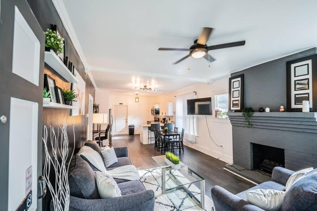 Humble 3 Miles Dt Holiday home Atlanta
