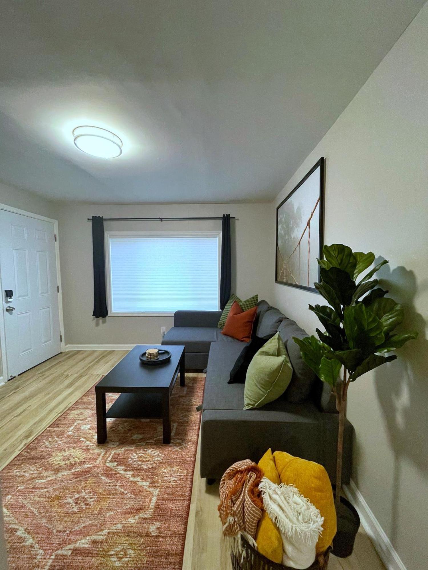 Apartment *new* The Cozy Haven, 5 Minutes To Atl Airport *