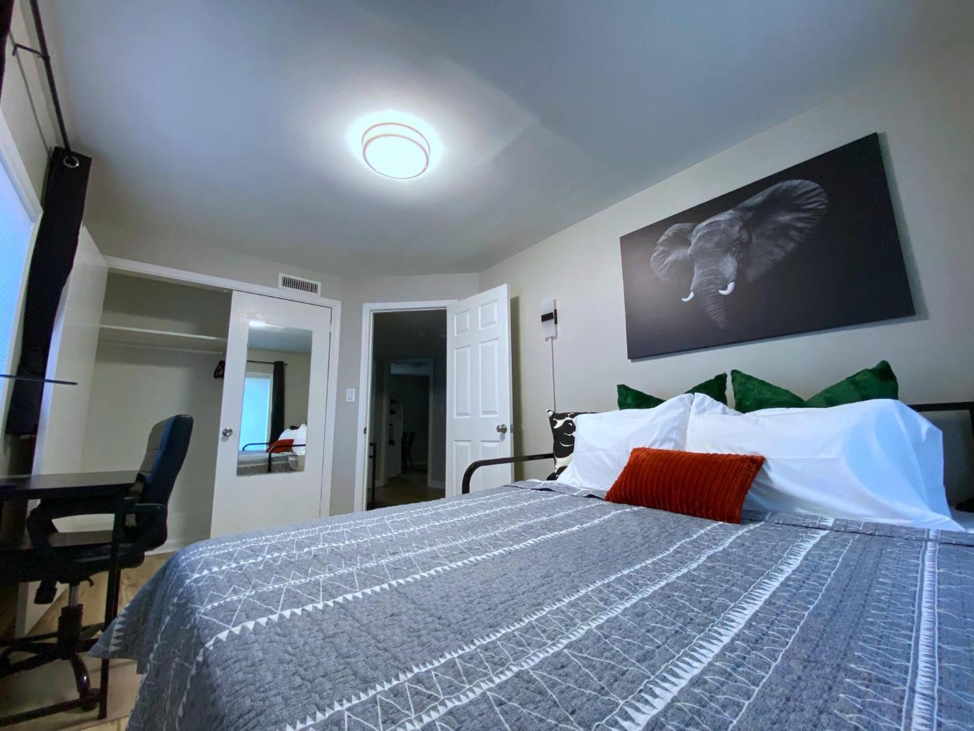 Apartment *new* The Cozy Haven, 5 Minutes To Atl Airport *