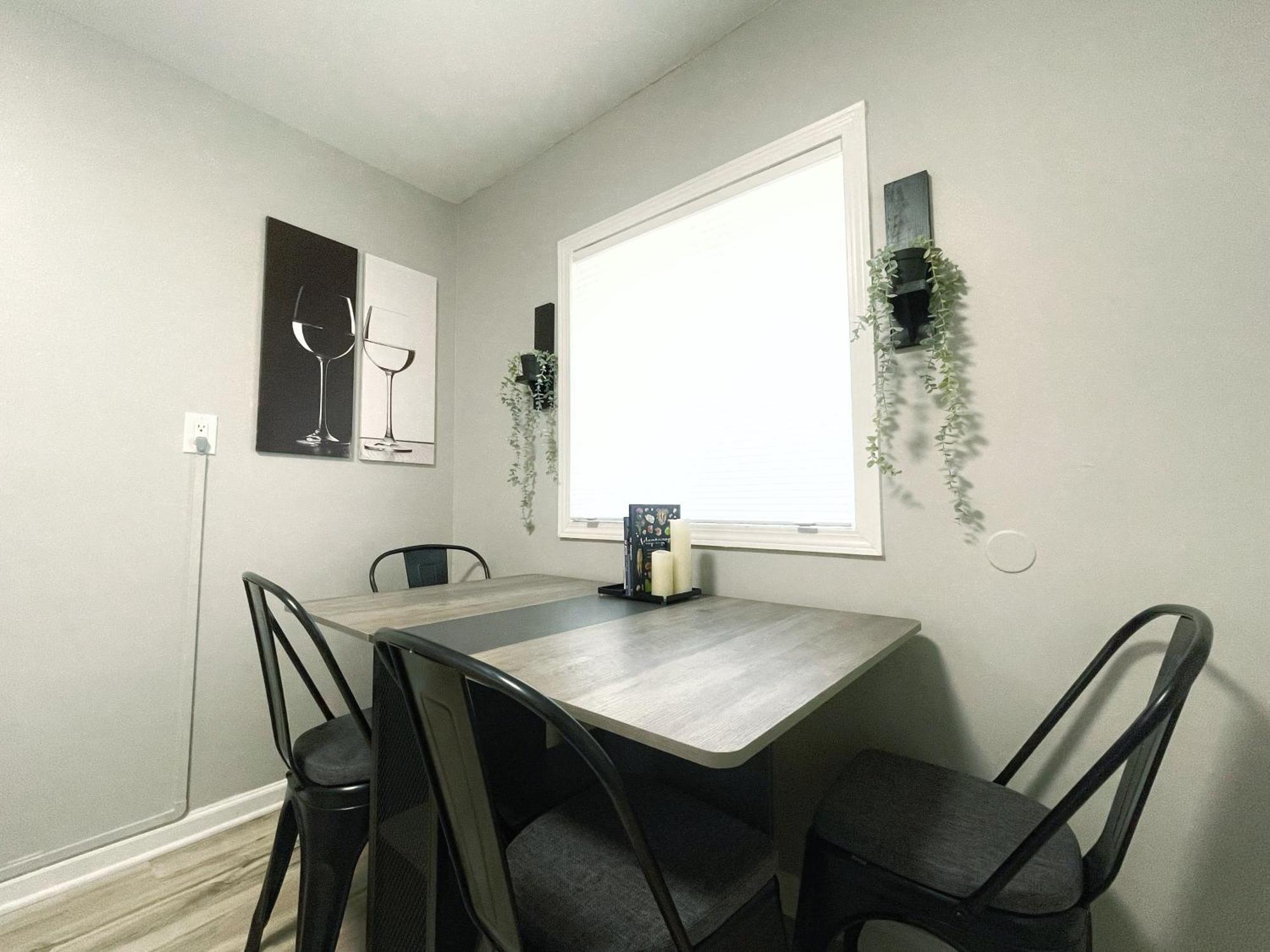 *new* The Cozy Haven, 5 Minutes To Atl Airport Apartment *