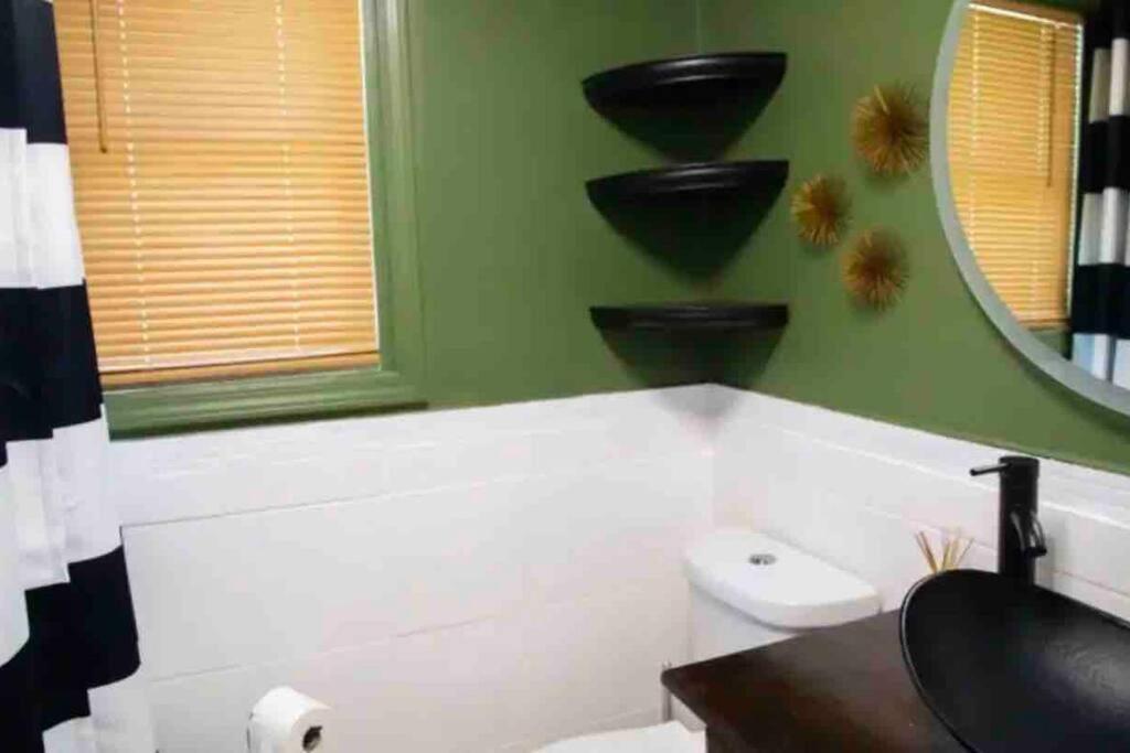 Cozy 15 Min From Airport And Downtown Holiday home *