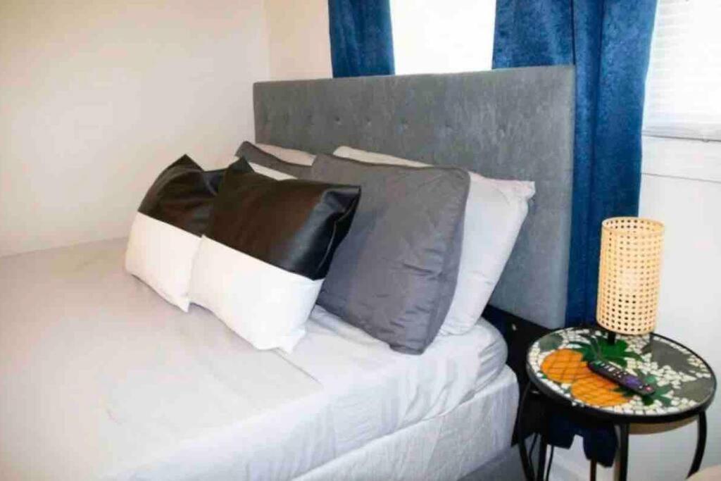 Cozy 15 Min From Airport And Downtown Holiday home *