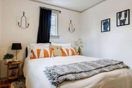 Holiday home Pet Friendly Steps To Inman Park