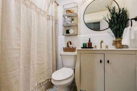 Pet Friendly Steps To Inman Park Holiday home