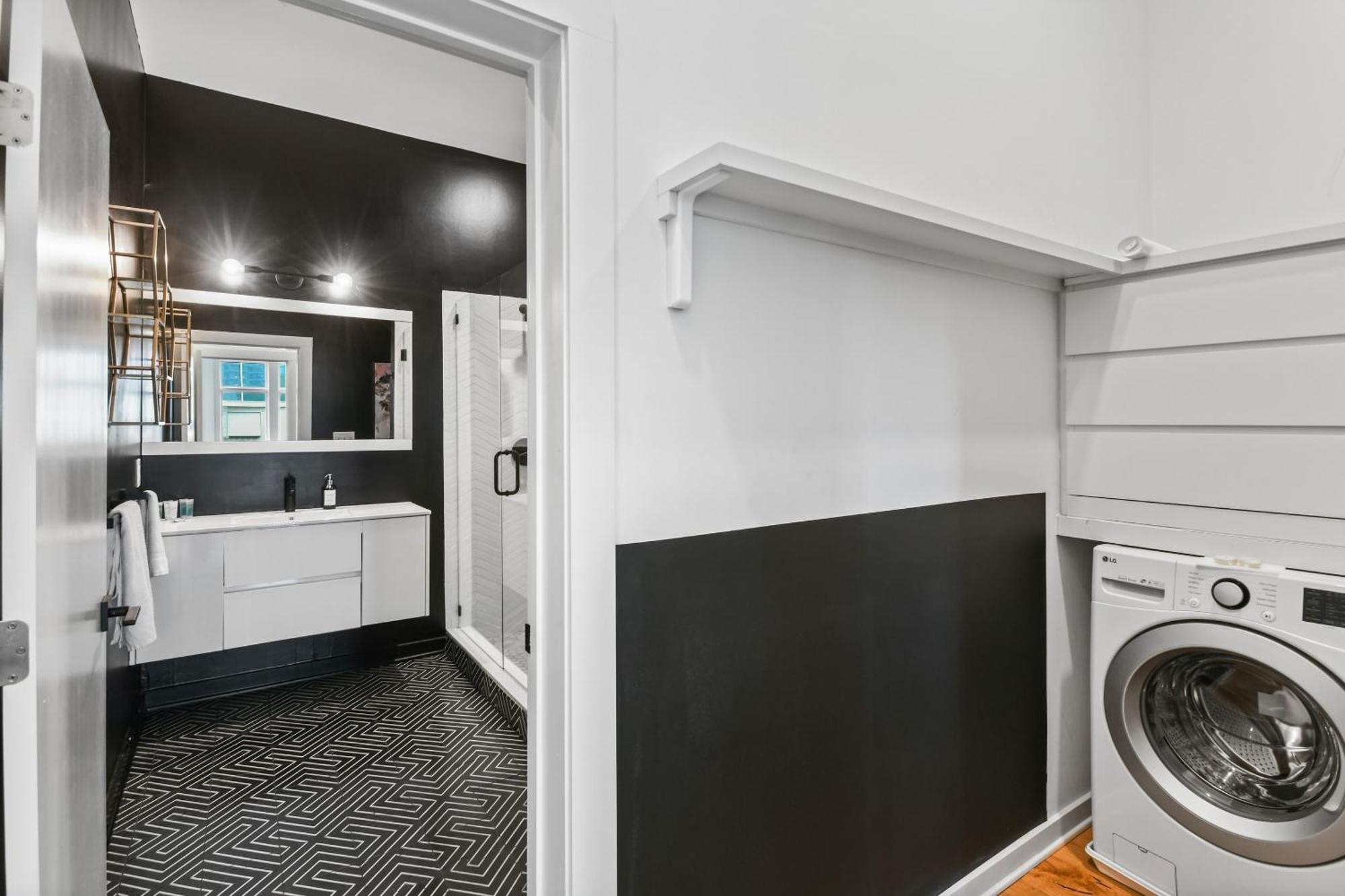 Stupendous Heart Of Piedmont Park Two Story Loft Apartment *