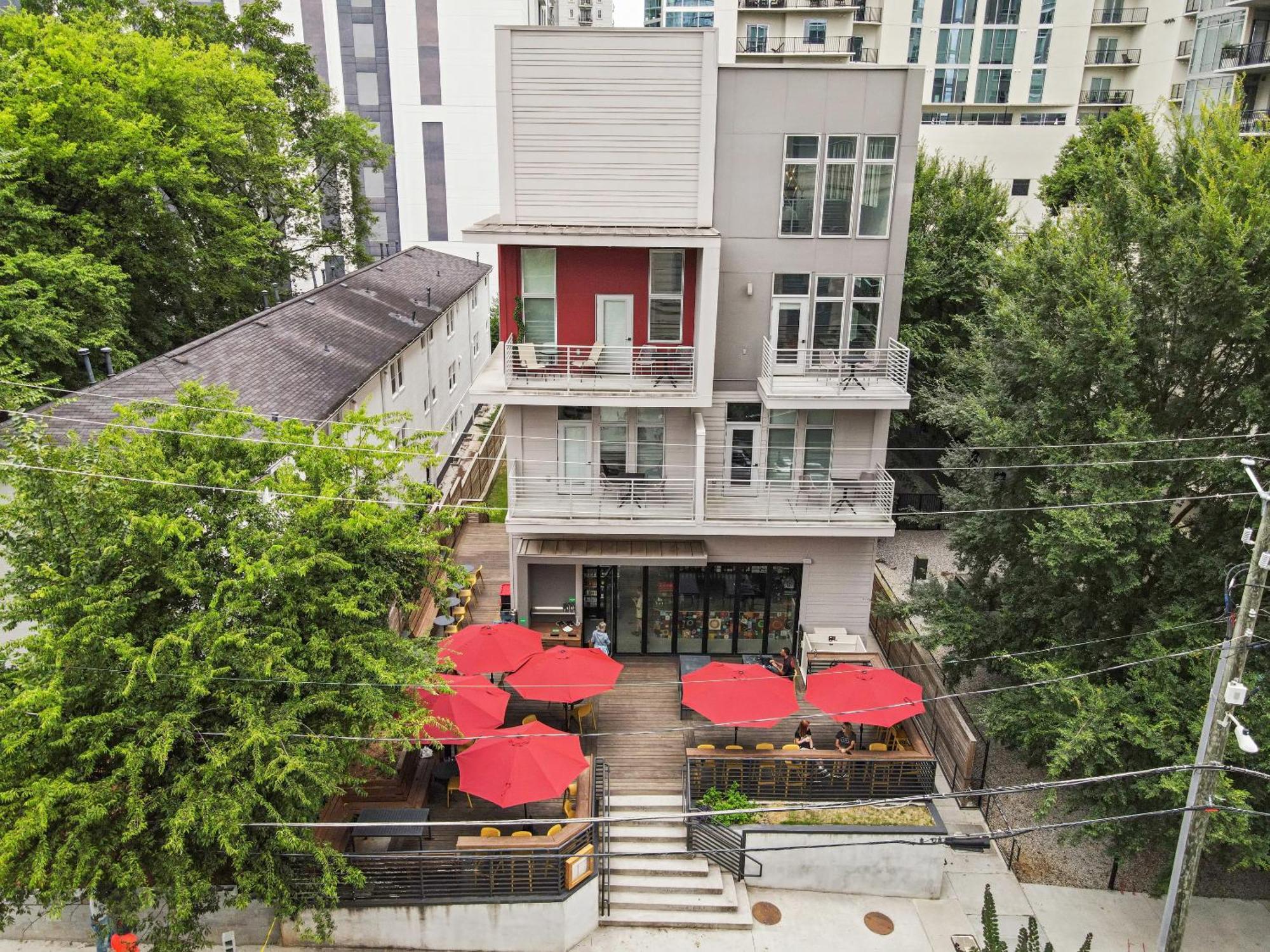 Apartment Stupendous Heart Of Piedmont Park Two Story Loft *