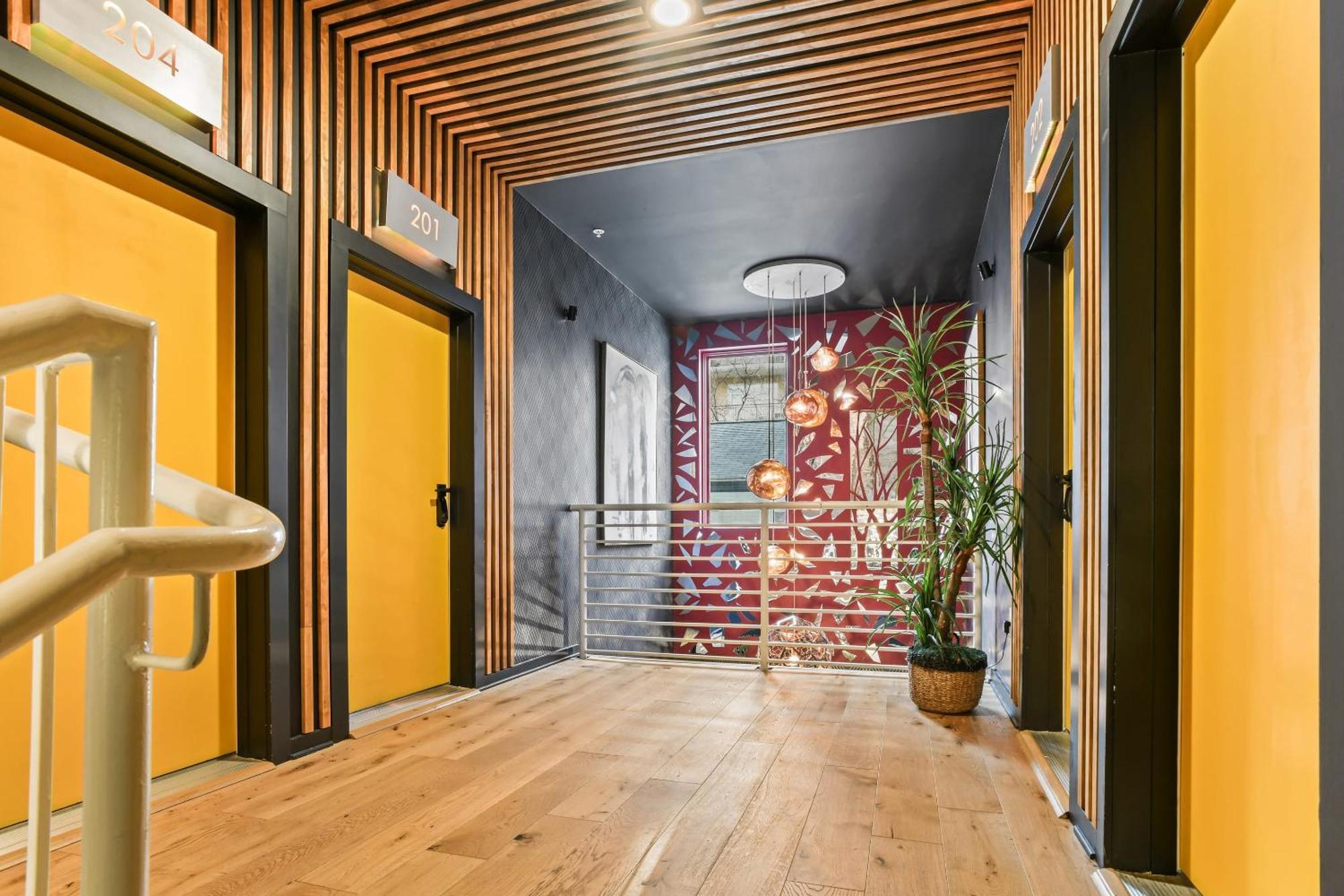 Stupendous Heart Of Piedmont Park Two Story Loft Apartment *