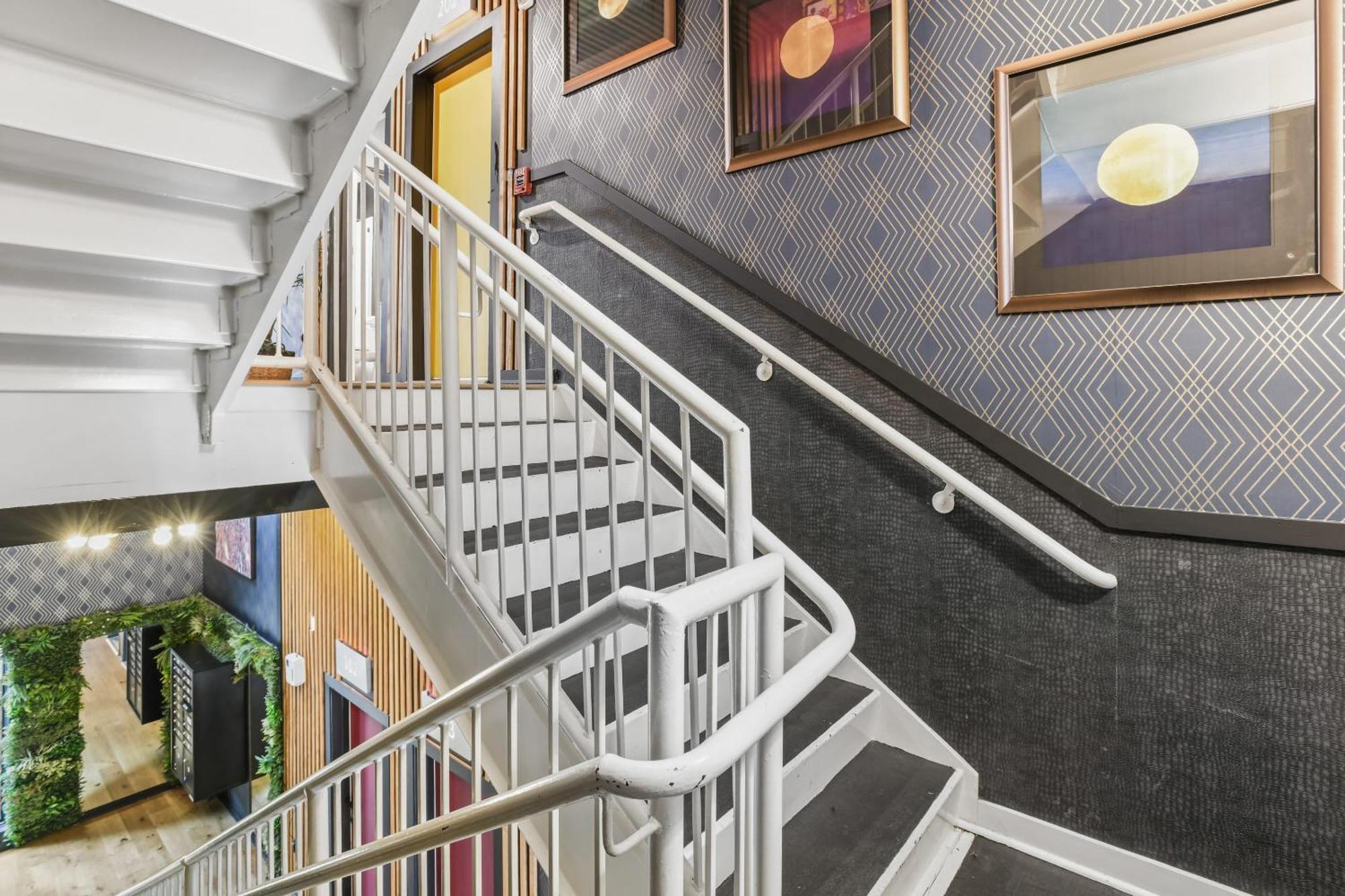Stupendous Heart Of Piedmont Park Two Story Loft *