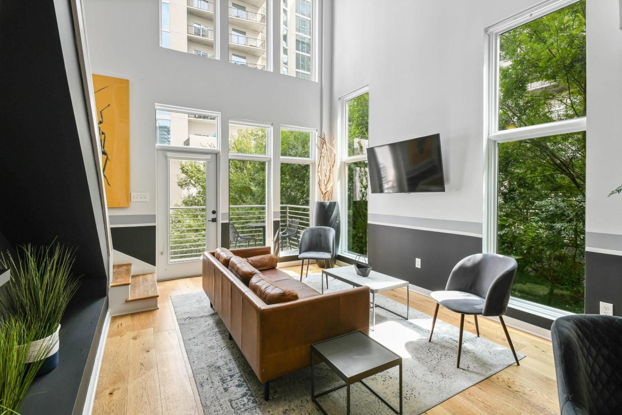 Stupendous Heart Of Piedmont Park Two Story Loft