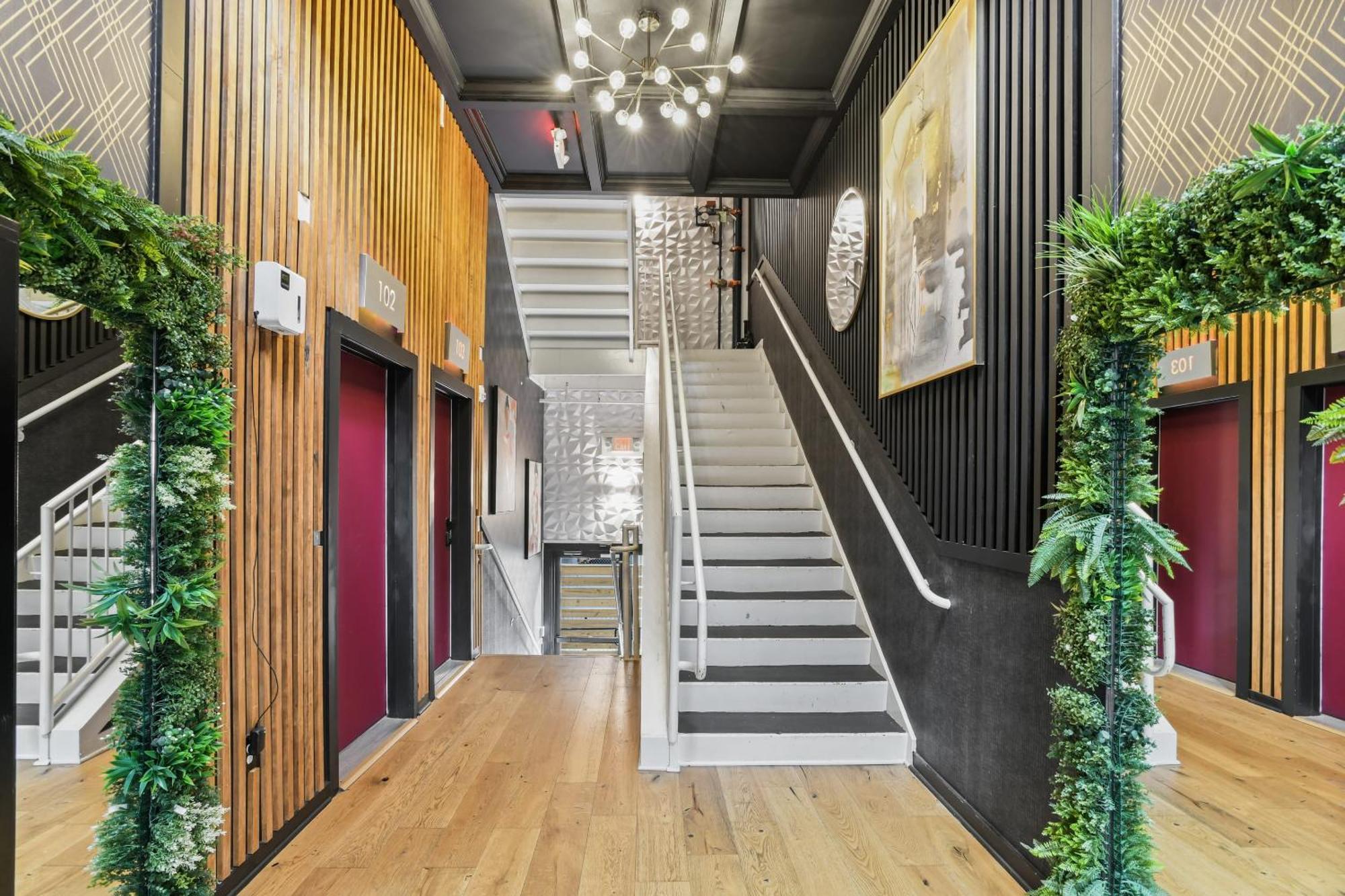 Apartment Stupendous Heart Of Piedmont Park Two Story Loft Atlanta