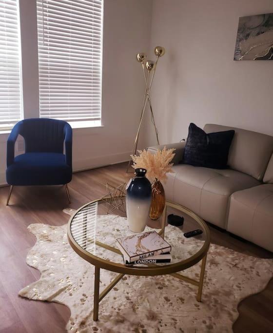 Atl Modern Oasis *