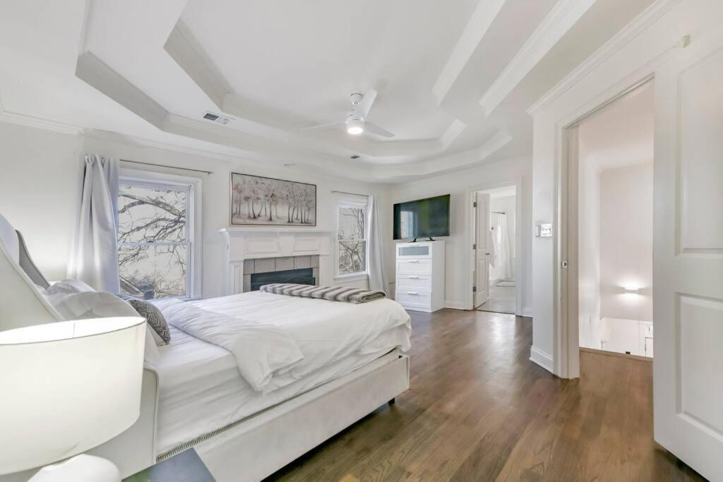 Amazing Location Spacious House * Atlanta