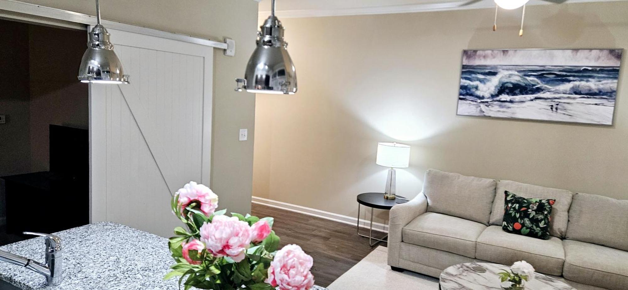 Buckhead Style Apartment *