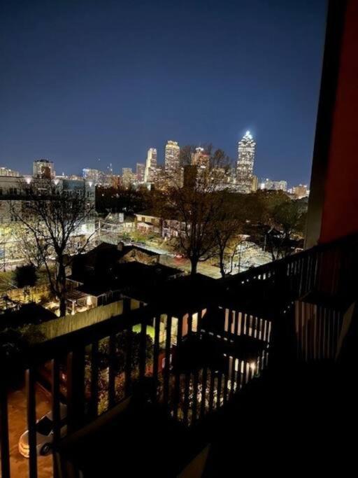 New Building Downtown Apartment *