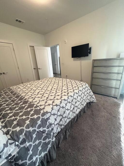 New Building Downtown Apartment