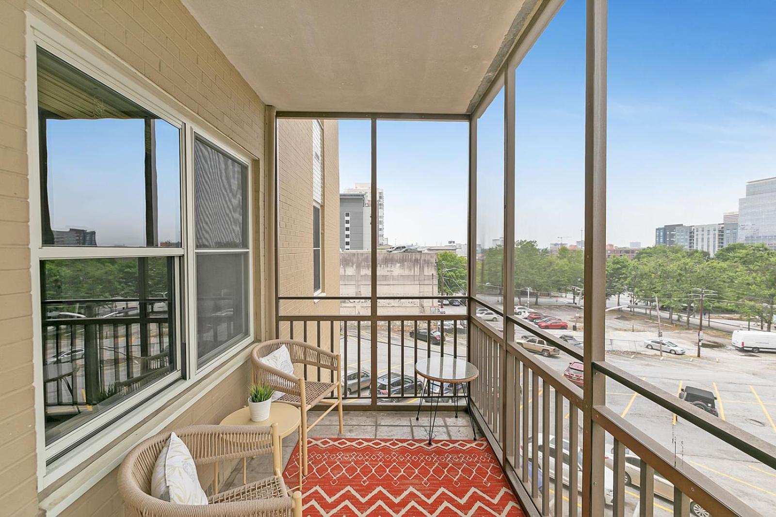 Holiday home Downtown 1 Bedroom High Rise With Balcony