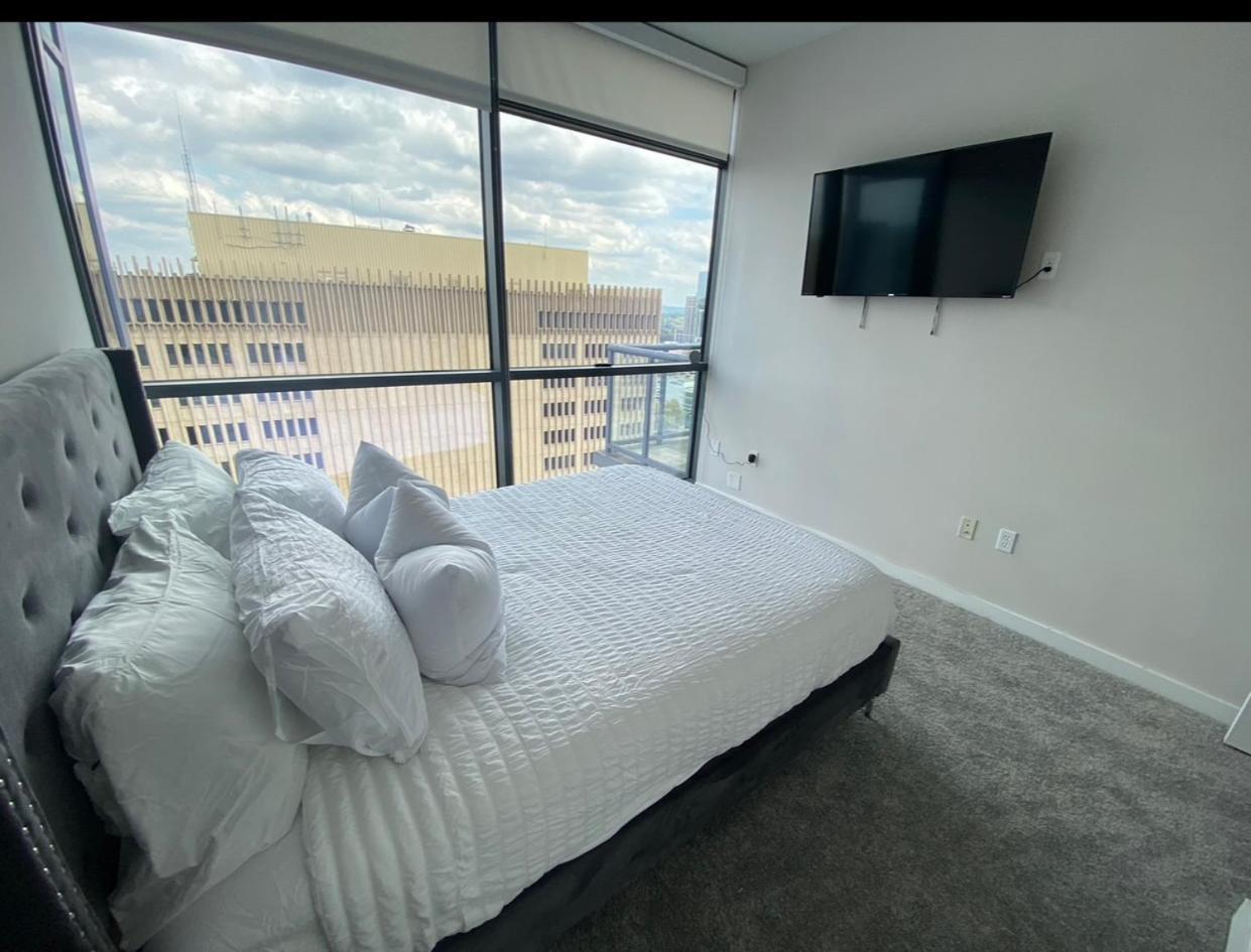 Apartment Buckhead Penthouse In The Sky